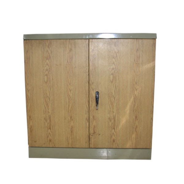 half cupboard with 1 shelf-''36x36x18"