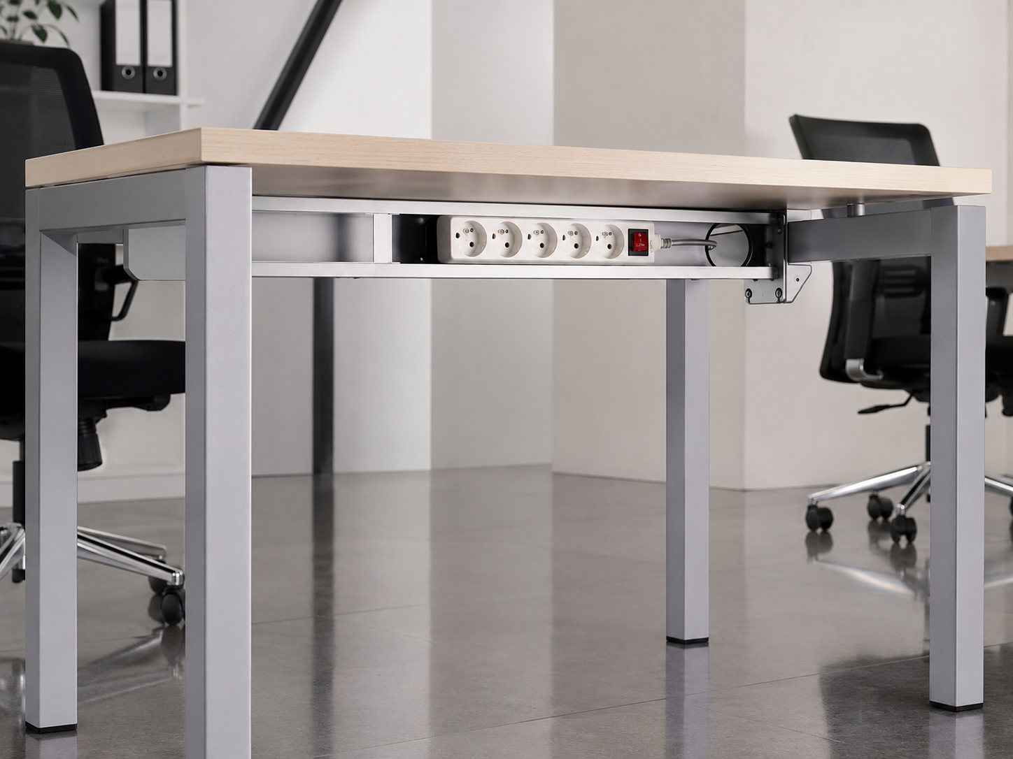 workstation - cable management