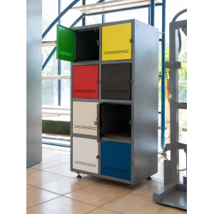 eight compartment locker